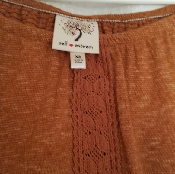 Top - Picture 3 of 5